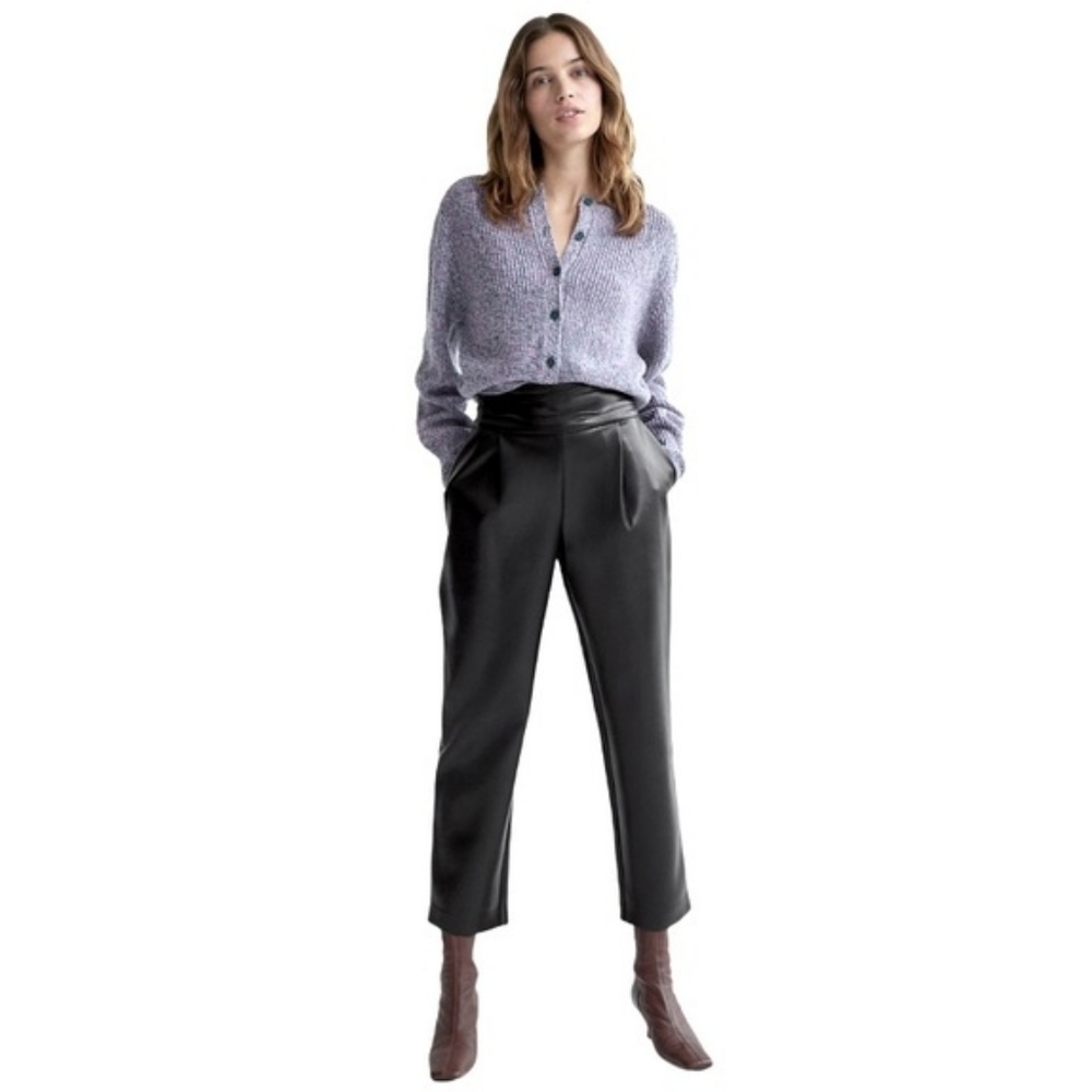 Aritzia Wilfred Jessa Pants in Black Vegan Leather, size 0